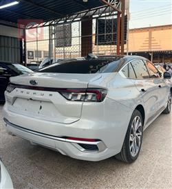 Ford Taurus